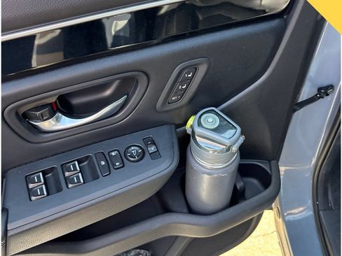 Used 2025 Honda Pilot Touring image 13