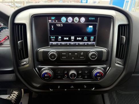 Used 2018 Chevrolet Silverado 1500 LT w/ LPO, Black Pack image 23