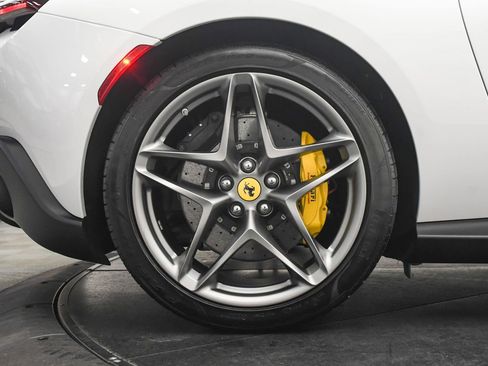 Certified 2024 Ferrari Roma image 36