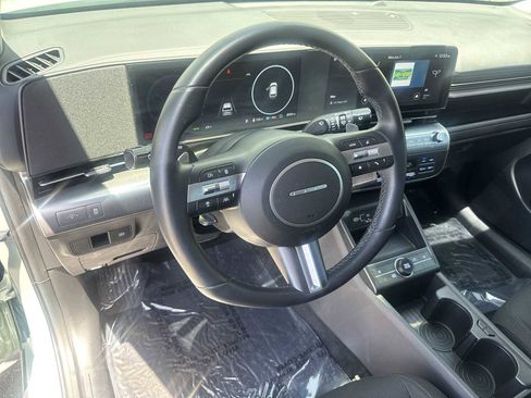 Used 2024 Hyundai Kona SEL FWD image 10