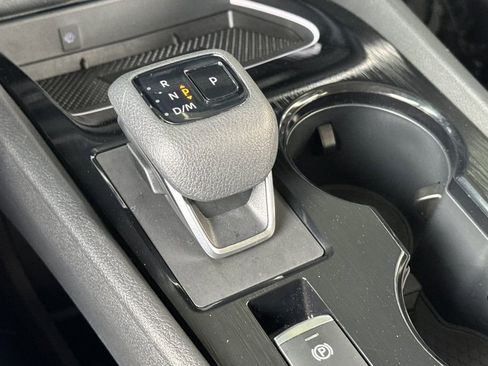 Used 2025 Nissan Rogue SL image 20