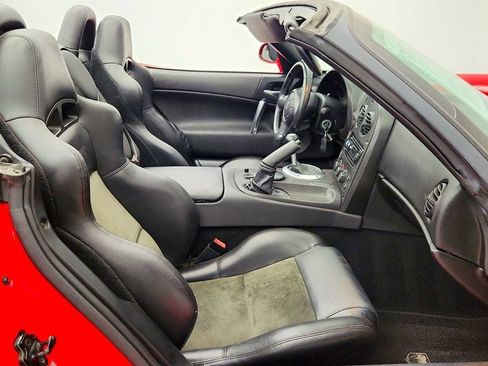 Used 2004 Dodge Viper SRT-10 image 29