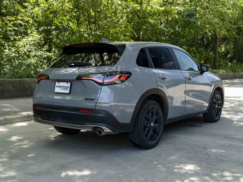 Used 2024 Honda HR-V Sport image 9