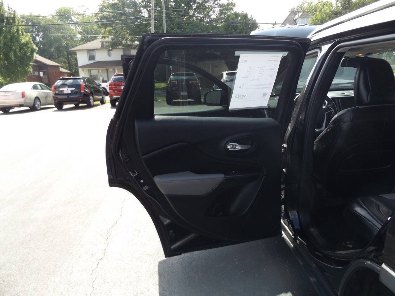 Used 2014 Jeep Cherokee Limited FWD image 19