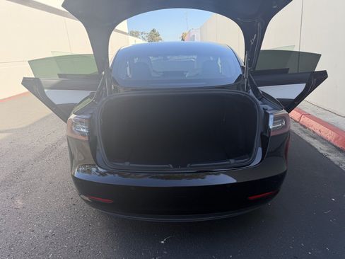 Used 2021 Tesla Model 3 Standard Range Plus RWD image 16