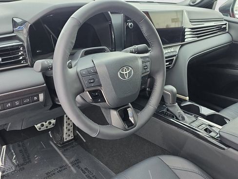 Used 2025 Toyota Camry XSE w/ Premium Plus Package image 15