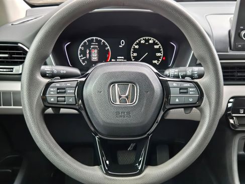 Used 2023 Honda Pilot LX image 21