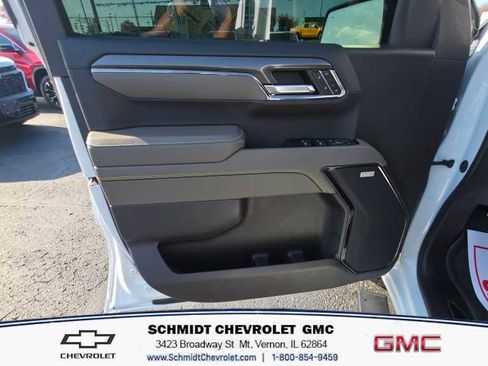 Used 2024 Chevrolet Silverado 1500 ZR2 image 11