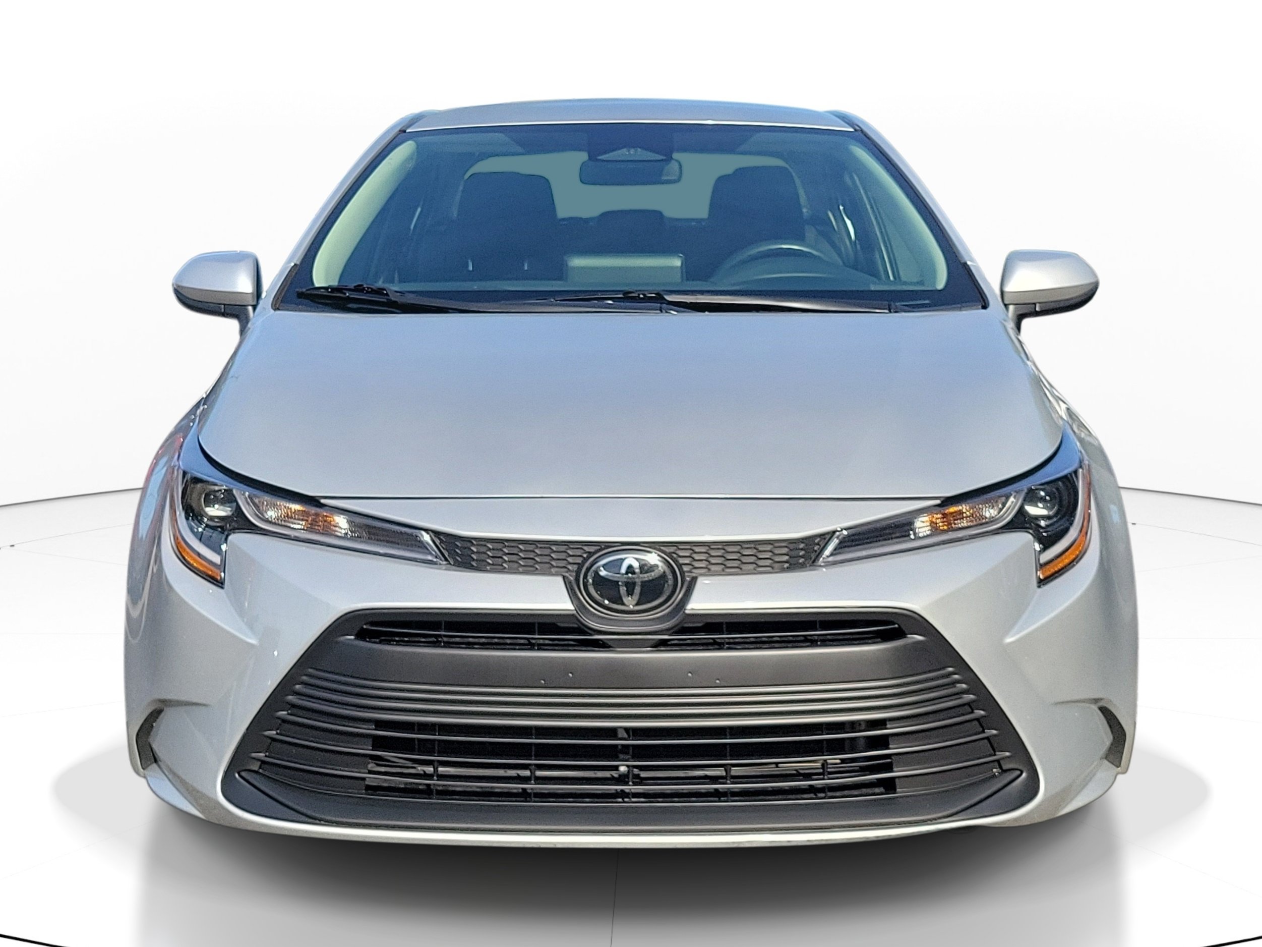 Used 2024 Toyota Corolla LE FWD image 2