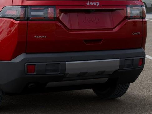Used 2026 Jeep Cherokee Laredo AWD/4WD image 39