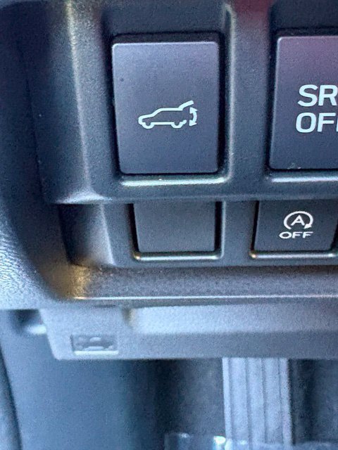 Used 2023 Subaru Forester Premium AWD/4WD image 19