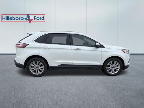 Used 2020 Ford Edge Titanium FWD image 5