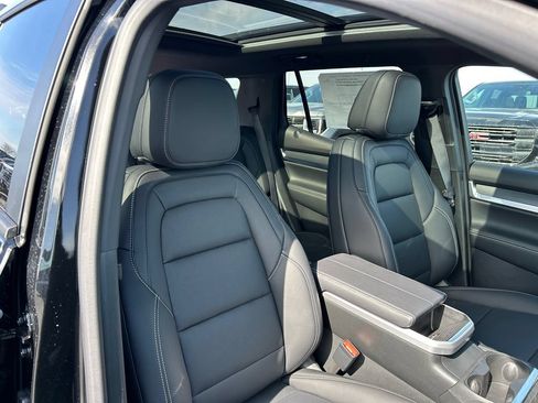 New 2026 GMC Terrain Elevation w/ Elevation Premium Package AWD/4WD image 38