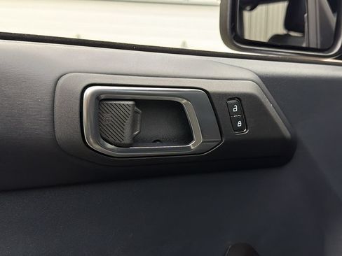 Used 2025 Ford Bronco Outer Banks AWD/4WD image 23