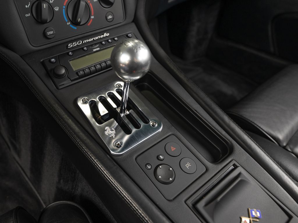 Used 2000 Ferrari 550 Maranello Coupe RWD image 24