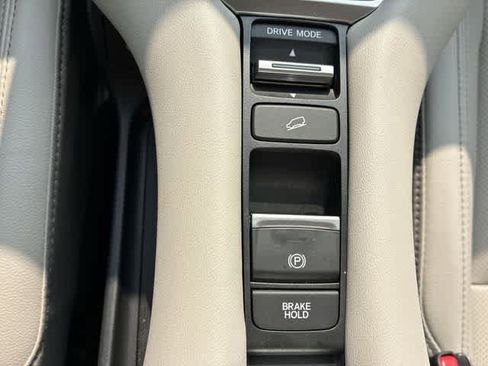 Certified 2026 Honda HR-V EX-L image 41