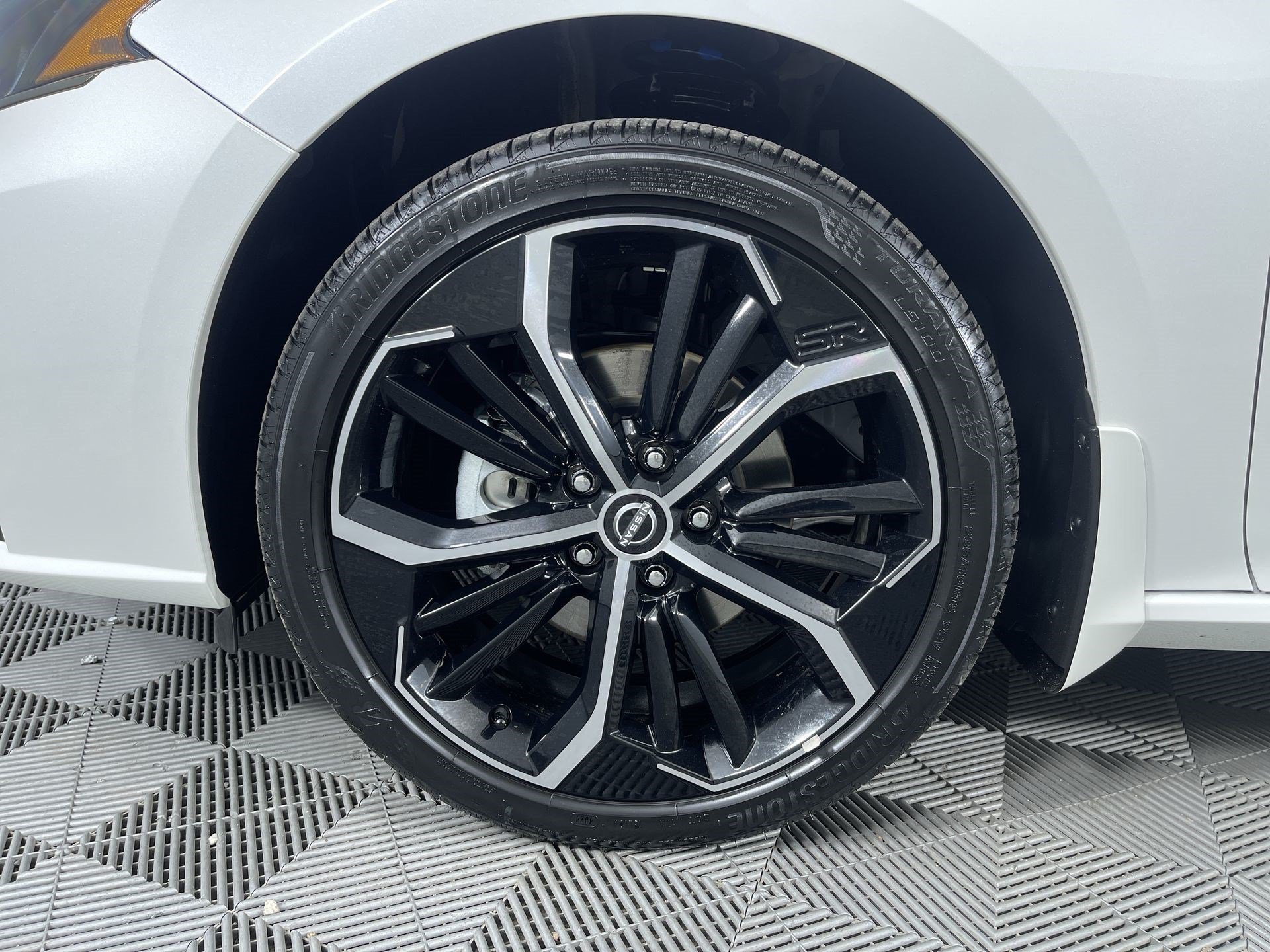 Certified 2025 Nissan Altima 2.5 SR AWD/4WD image 24