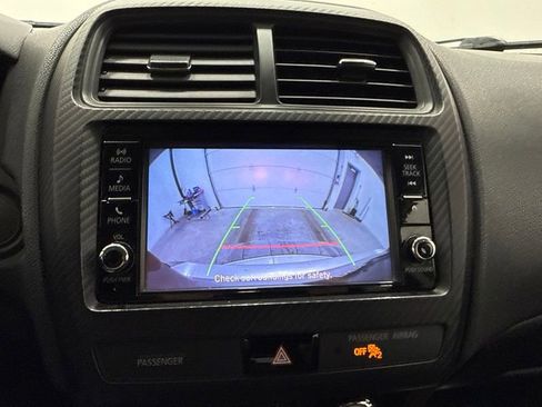 Used 2019 Mitsubishi Outlander Sport ES AWD/4WD image 23