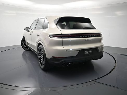 Used 2026 Porsche Cayenne S AWD/4WD image 39