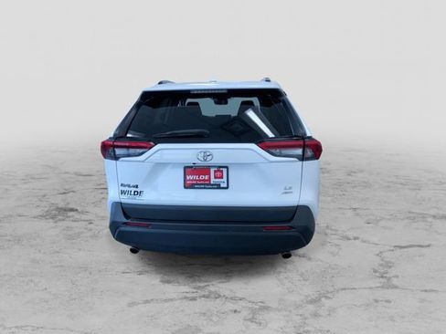 Used 2019 Toyota RAV4 LE w/ All Weather Liner Package AWD/4WD image 9