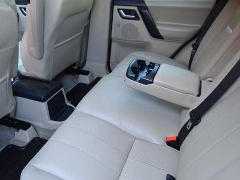 Used 2013 Land Rover LR2 HSE AWD/4WD image 29