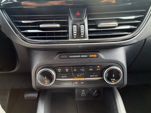 Used 2025 Ford Escape ST-Line FWD image 10