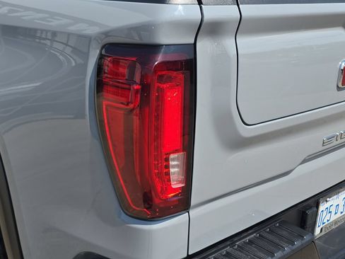 Used 2024 GMC Sierra 1500 AT4X AWD/4WD image 36