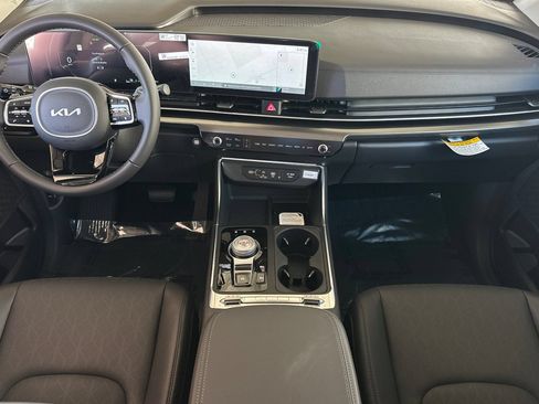New 2026 Kia Carnival SX w/ SX Dark Edition Package FWD image 10