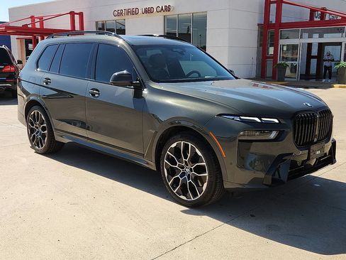 Used 2025 BMW X7 xDrive40i w/ Executive Package AWD/4WD image 4
