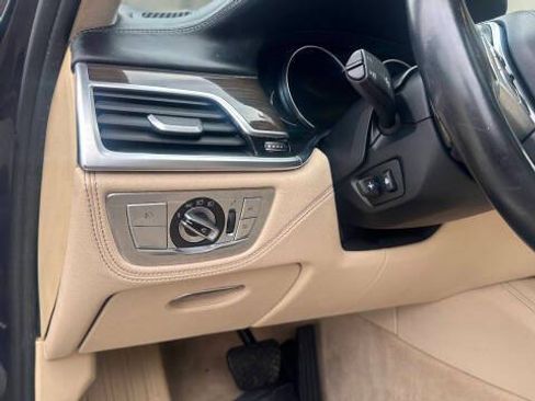 Used 2016 BMW 750i xDrive AWD/4WD image 16