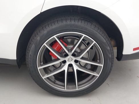 Certified 2026 Porsche Macan S AWD/4WD image 36