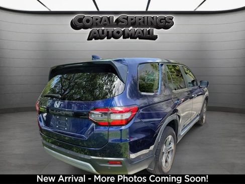 Used 2024 Honda Pilot EX-L image 2