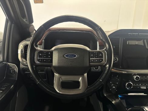 Used 2021 Ford F150 Lariat w/ Equipment Group 502A High AWD/4WD image 4