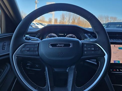 New 2026 Jeep Grand Cherokee L Limited image 39