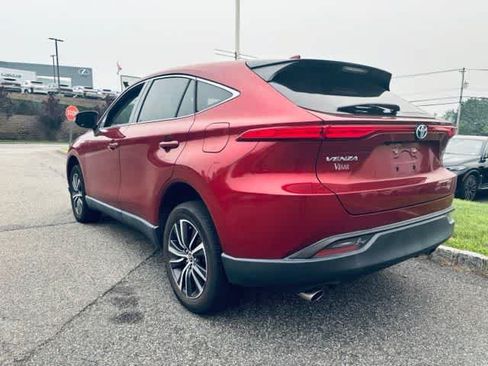Used 2021 Toyota Venza LE AWD/4WD image 6