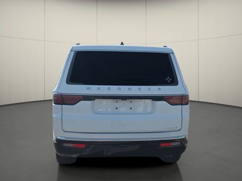 Used 2024 Jeep Wagoneer Series III w/ Premium Group I image 7