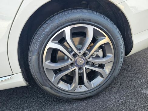 Used 2015 Mercedes-Benz C 300 4MATIC Sedan w/ Premium 1 Package image 34