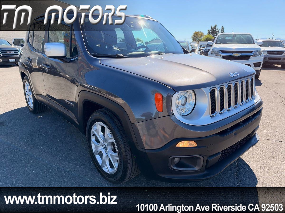 Used 2018 Jeep Renegade Limited w/ UConnect 8.4 Nav Group FWD image 1