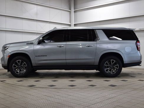 Used 2024 Chevrolet Suburban High Country image 4