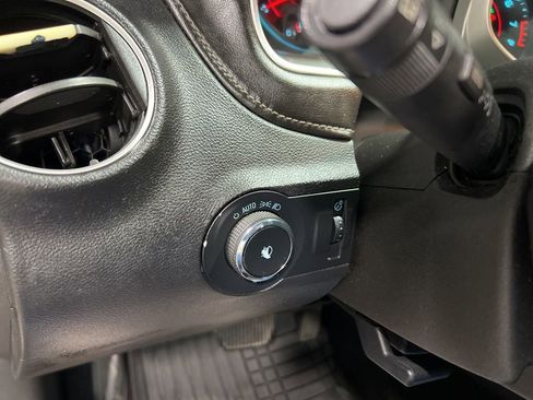 Used 2015 Chevrolet Camaro LT RWD image 23