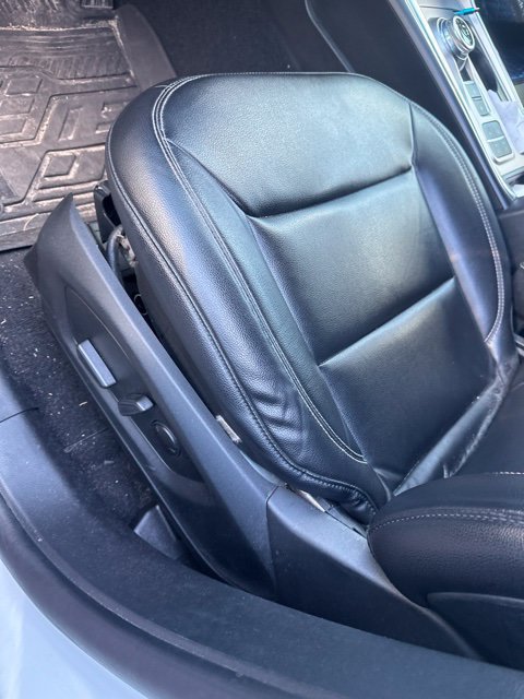 Used 2020 Ford Explorer XLT w/ Equipment Group 202A RWD image 21