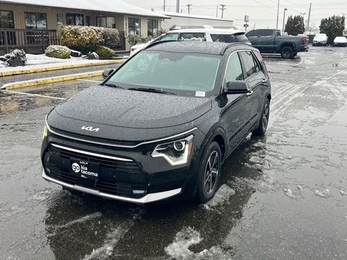 Certified 2023 Kia Niro SX image 5