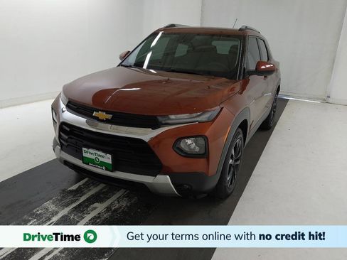 Used 2021 Chevrolet TrailBlazer LT FWD image 1