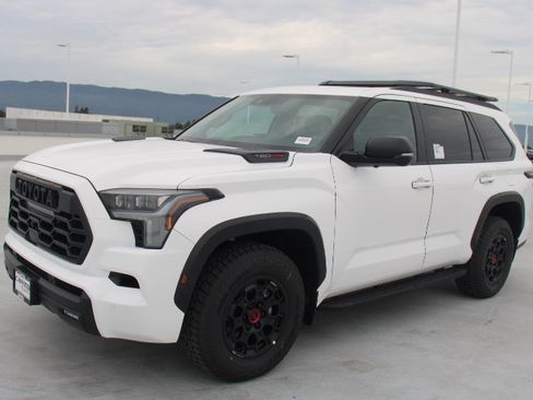 New 2026 Toyota Sequoia TRD Pro AWD/4WD image 6