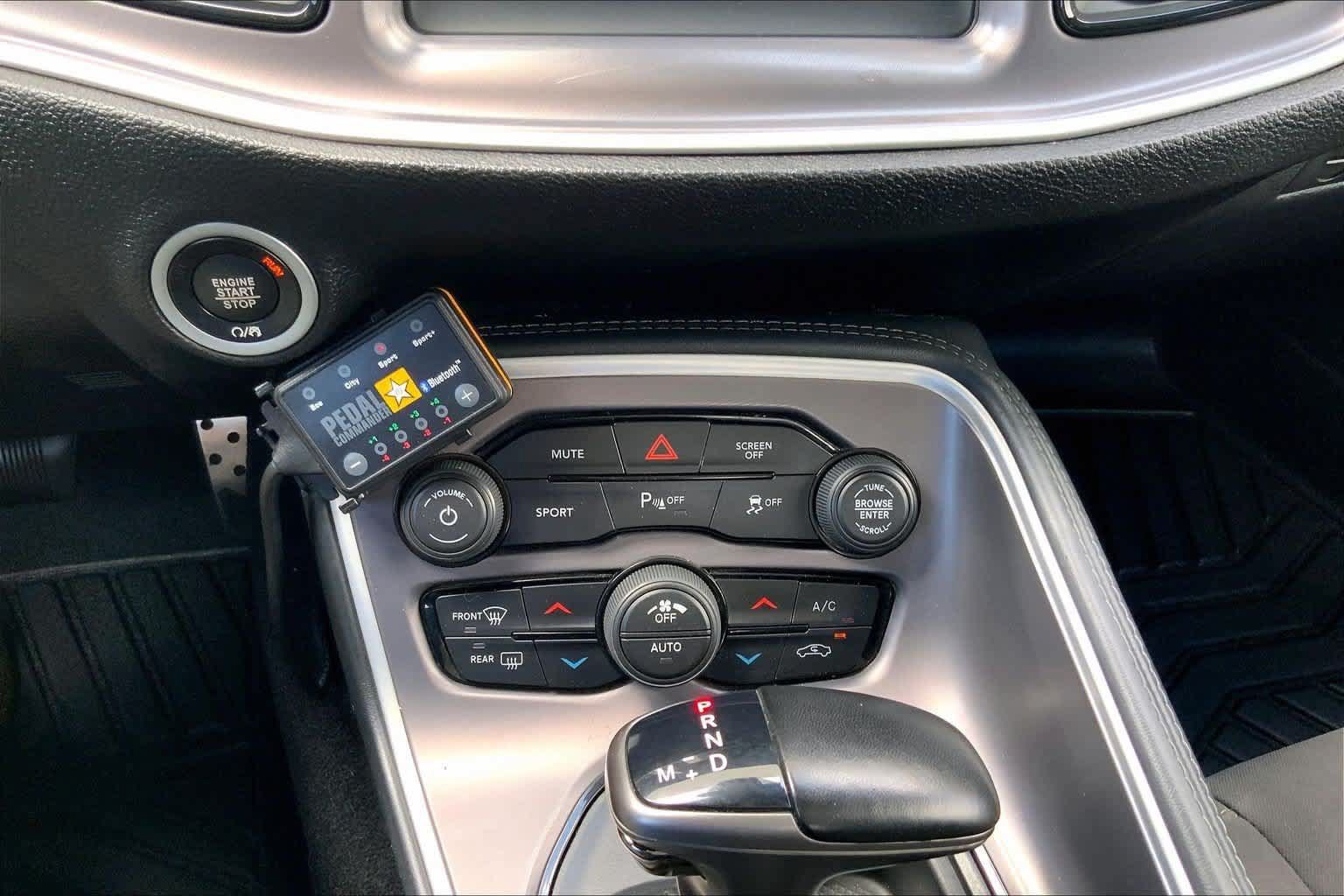 Used 2022 Dodge Challenger R/T RWD image 33