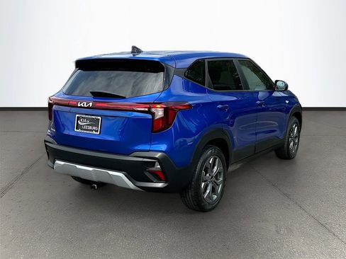 Certified 2024 Kia Seltos LX image 7