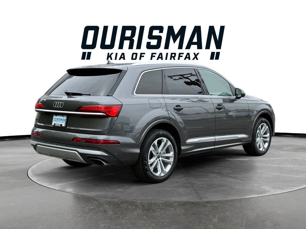 Used 2025 Audi Q7 3.0T Premium Plus AWD/4WD image 6