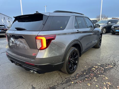 Used 2021 Ford Explorer ST w/ Equipment Group 401A image 3