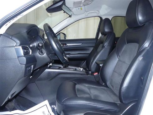 Used 2021 MAZDA CX-5 Touring image 22