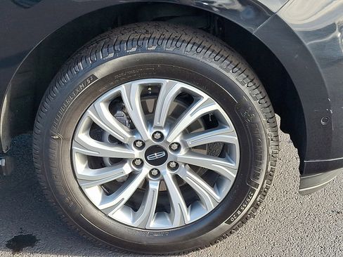 Used 2024 Lincoln Navigator L 4WD image 8